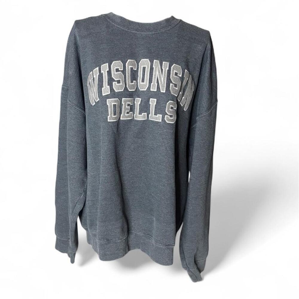 Gildan Heavy Blend Wisconsin Dells Sweatshirt Crewneck Charcoal Gray Adult XL